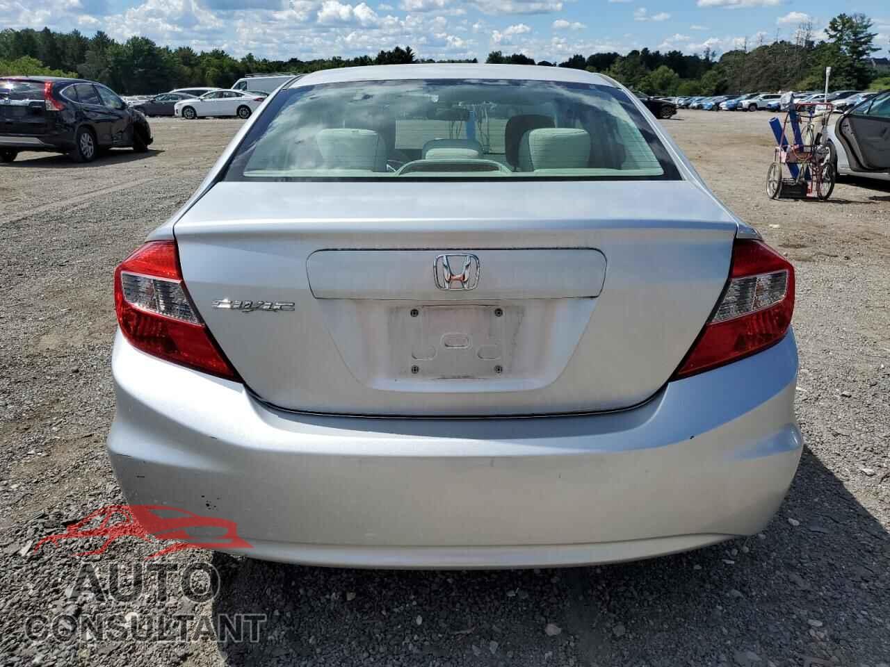 HONDA CIVIC 2012 - 2HGFB2F53CH309997