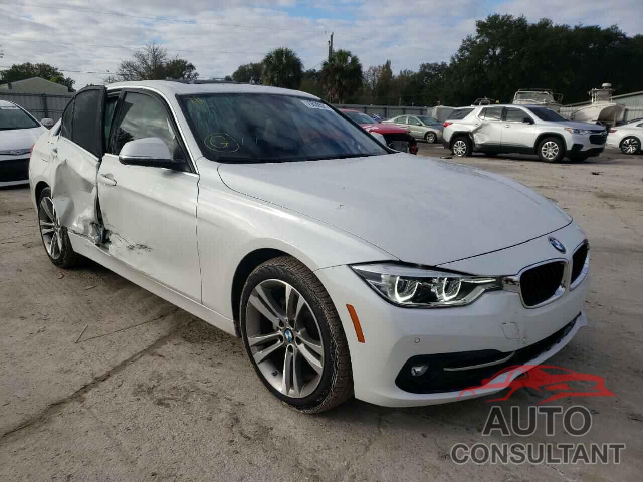 BMW 3 SERIES 2017 - WBA8B9G38HNU56213