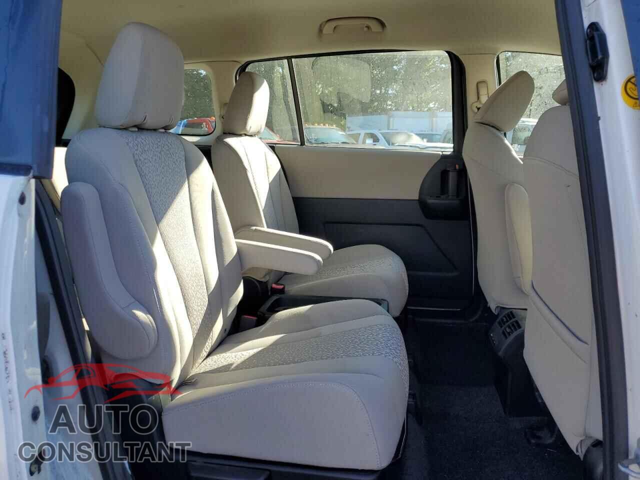 MAZDA 5 2012 - JM1CW2BL2C0113712