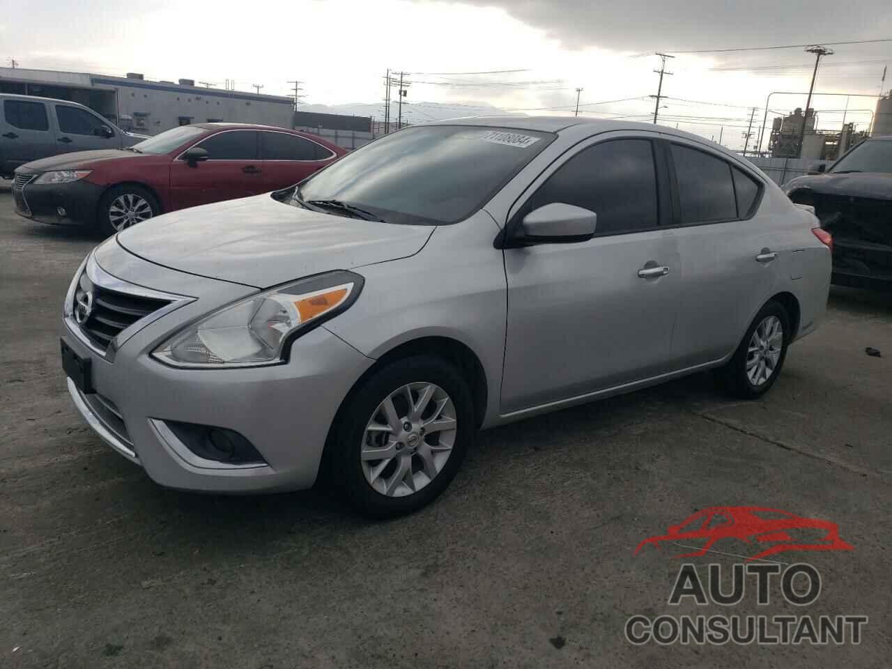 NISSAN VERSA 2018 - 3N1CN7AP6JL879756