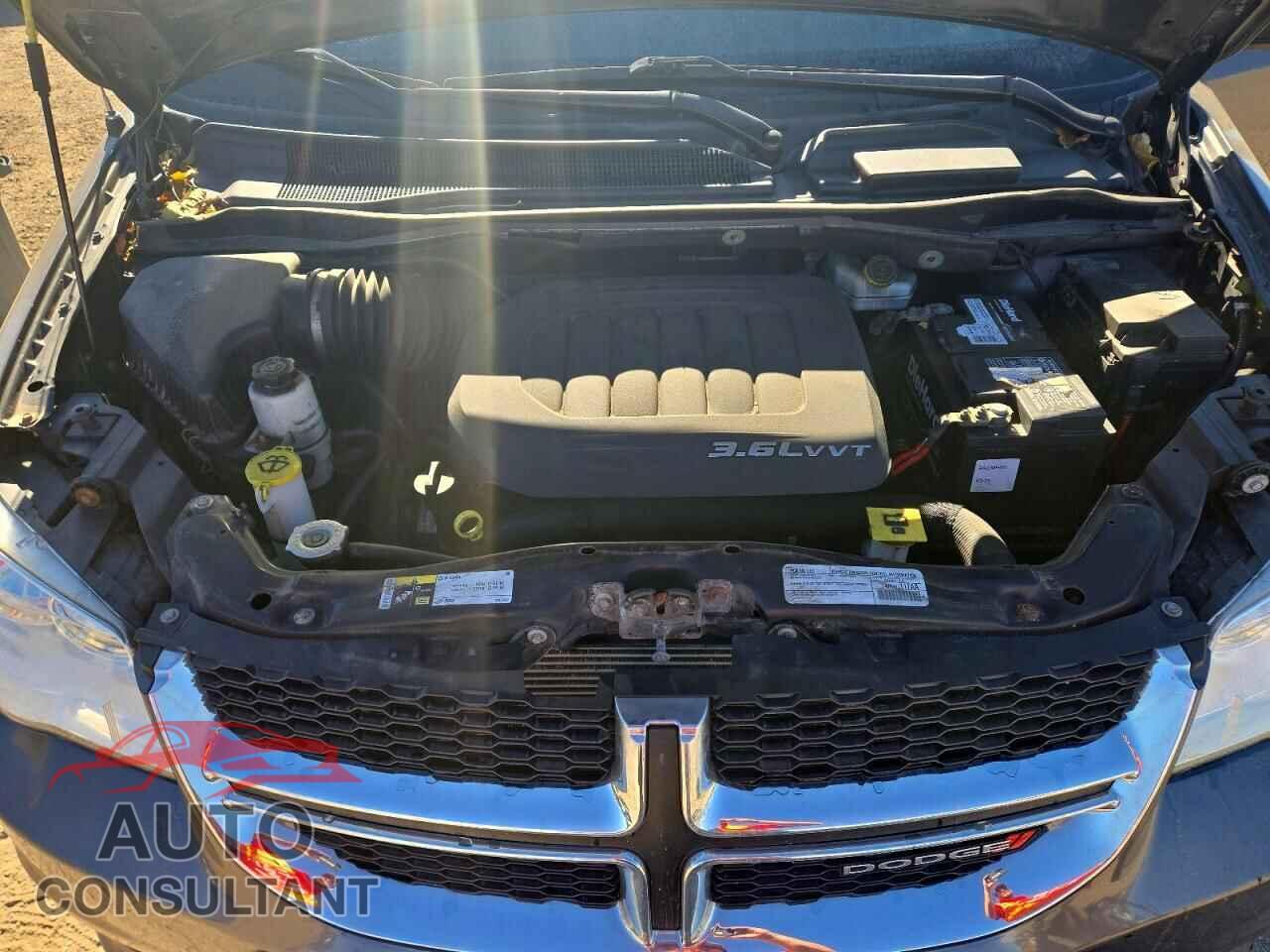 DODGE CARAVAN 2015 - 2C4RDGBGXFR684827