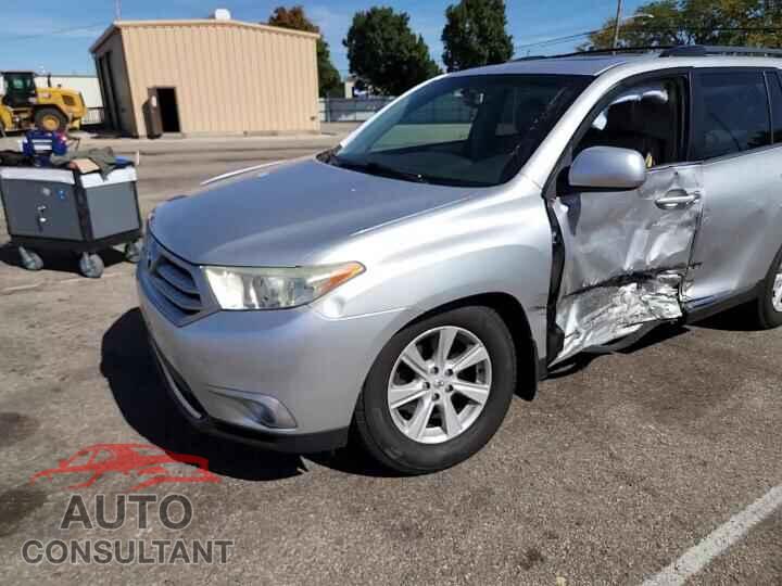 TOYOTA HIGHLANDER 2013 - 5TDBK3EH8DS200243