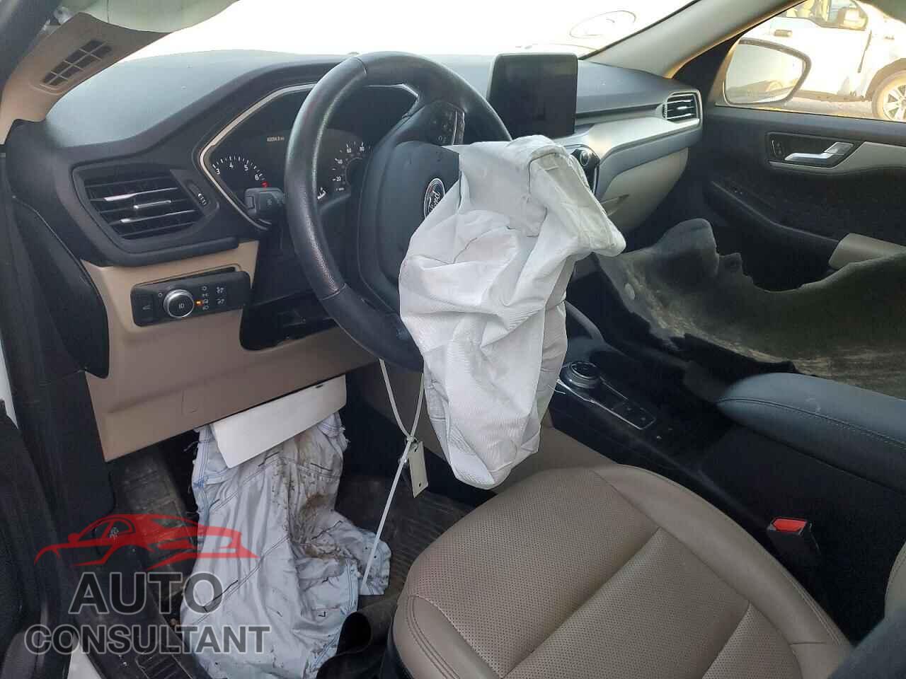FORD ESCAPE 2020 - 1FMCU0H64LUA28516