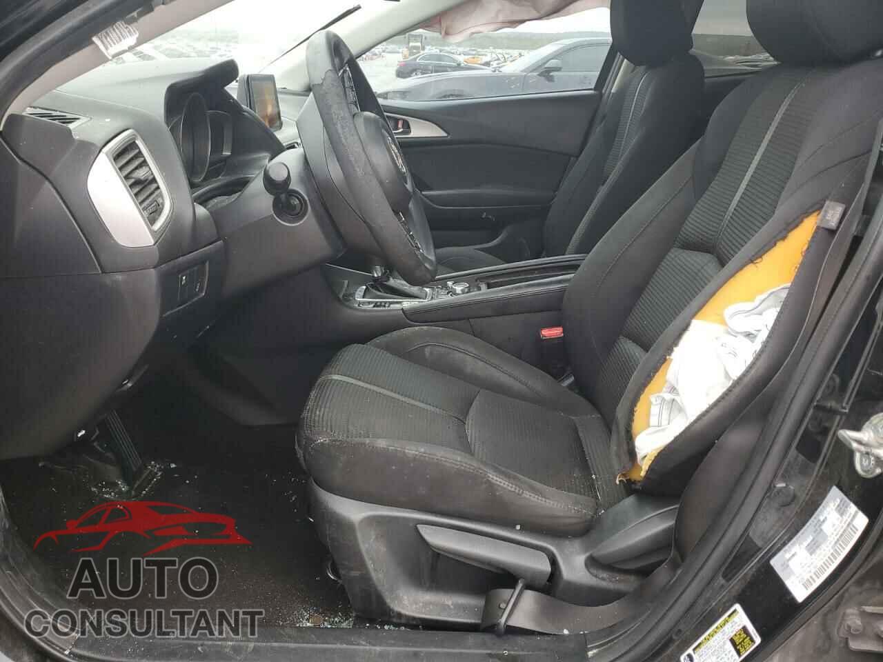 MAZDA 3 2017 - 3MZBN1U77HM116597