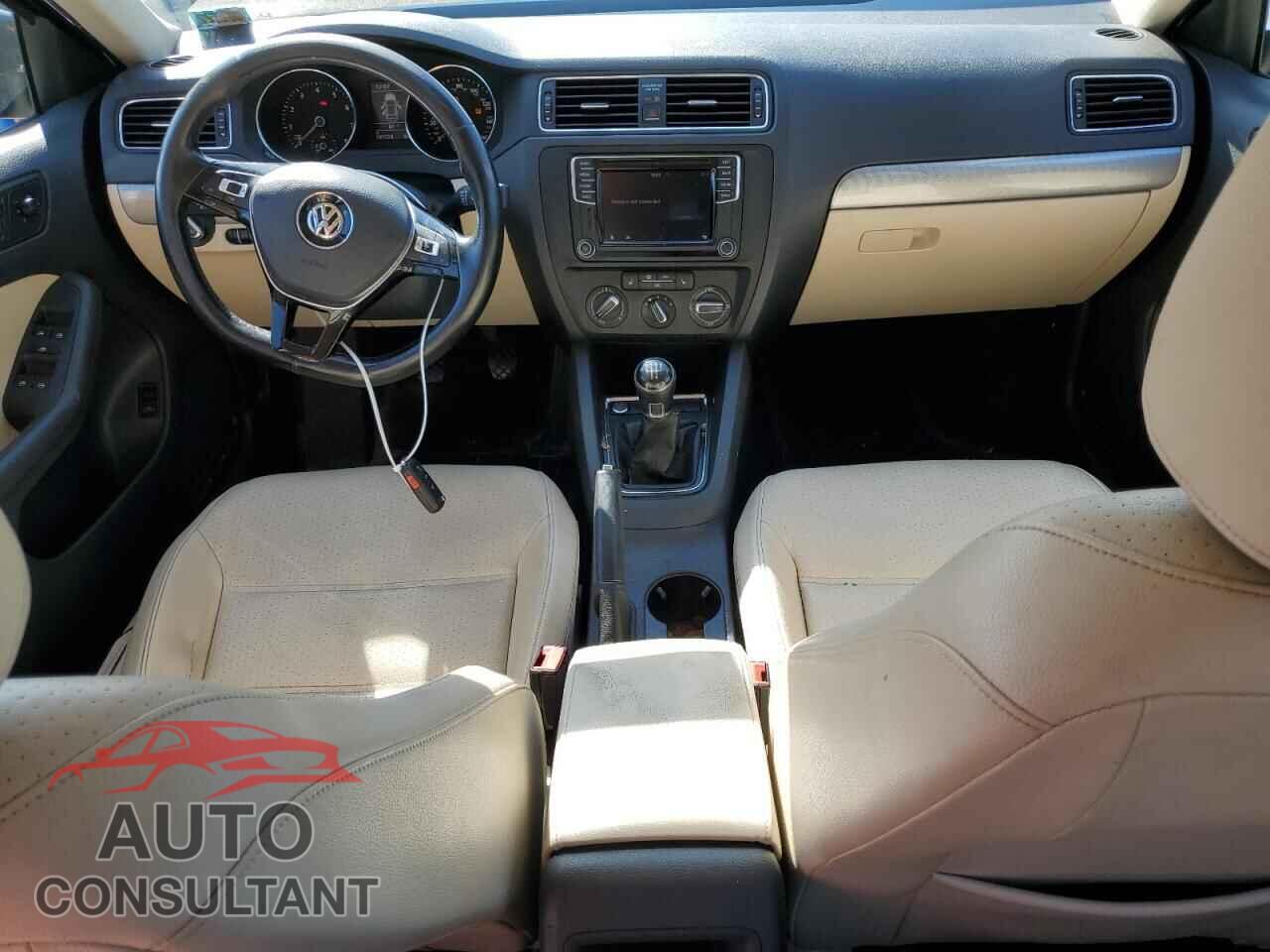 VOLKSWAGEN JETTA 2017 - 3VWB67AJ8HM200699