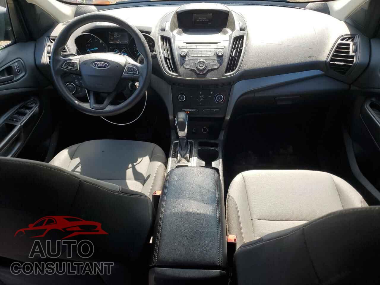 FORD ESCAPE 2018 - 1FMCU0F73JUB37218