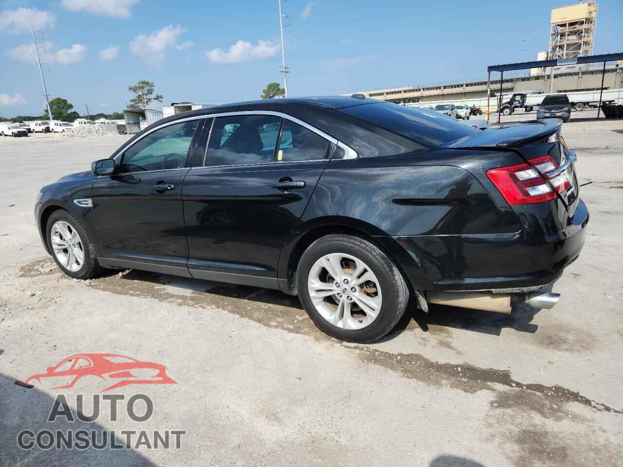 FORD TAURUS 2015 - 1FAHP2E87FG174274