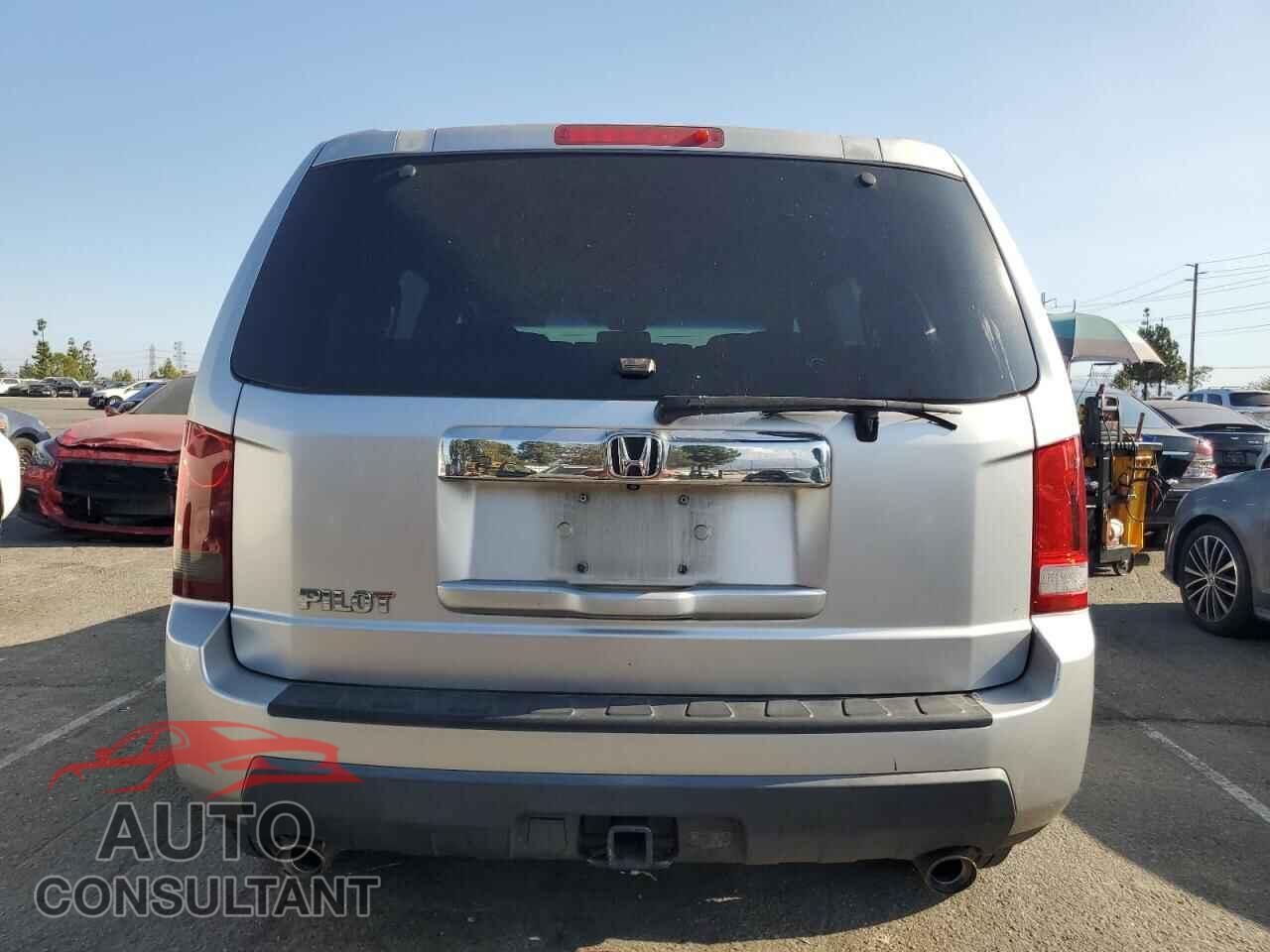 HONDA PILOT 2011 - 5FNYF3H52BB018524