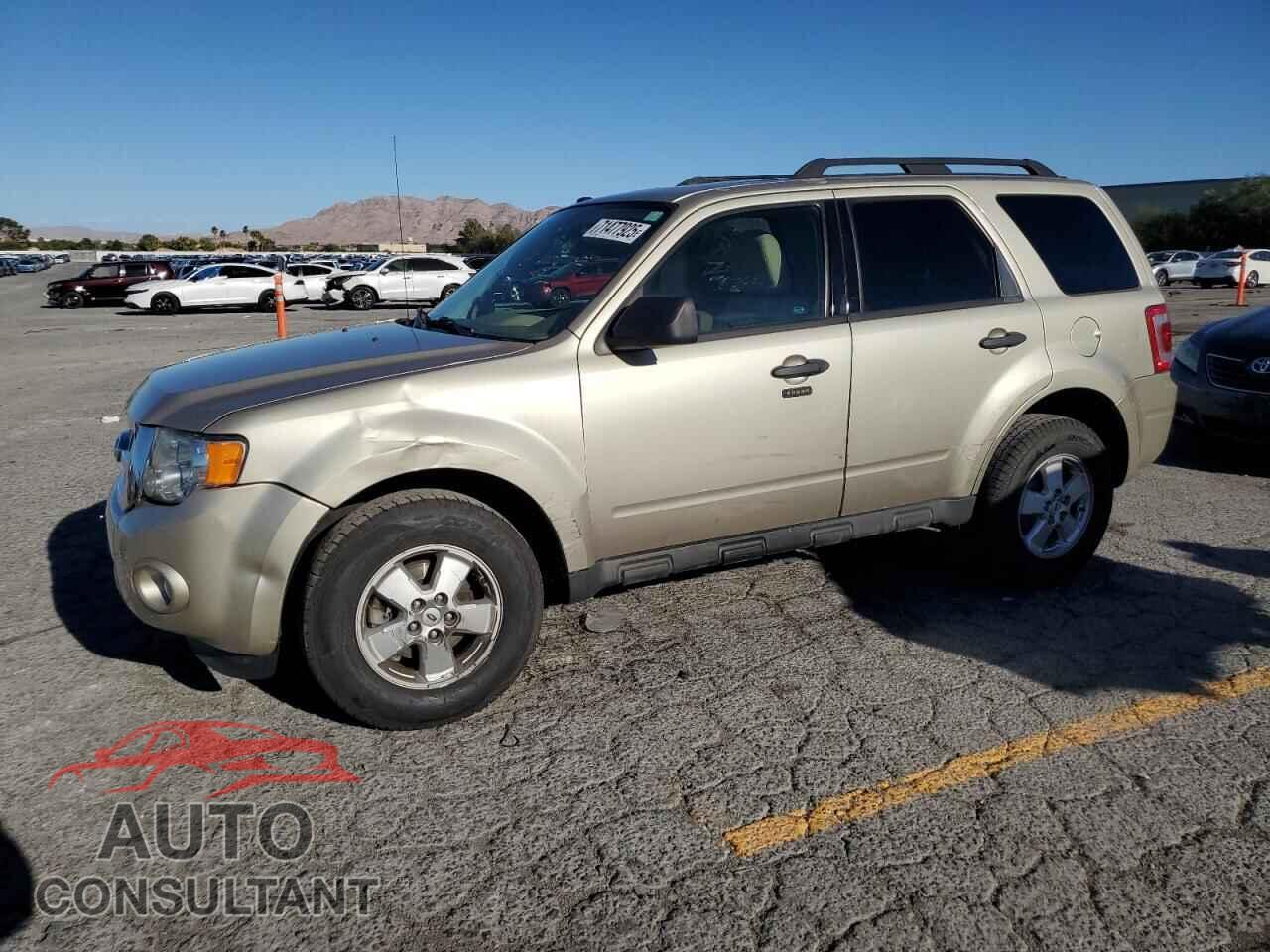 FORD ESCAPE 2011 - 1FMCU0D77BKA36845