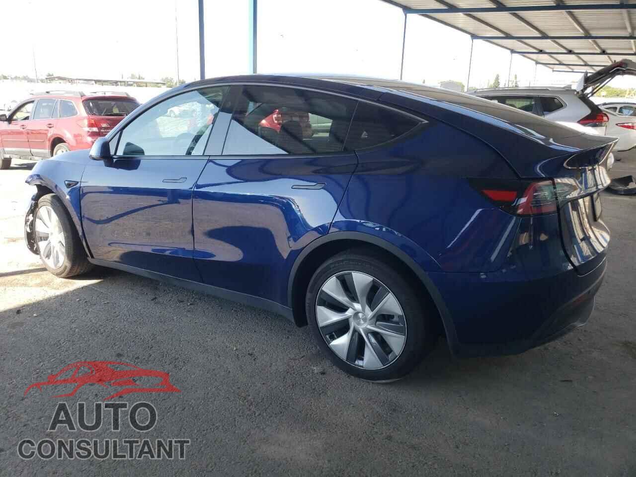 TESLA MODEL Y 2023 - 7SAYGDEE7PF858087