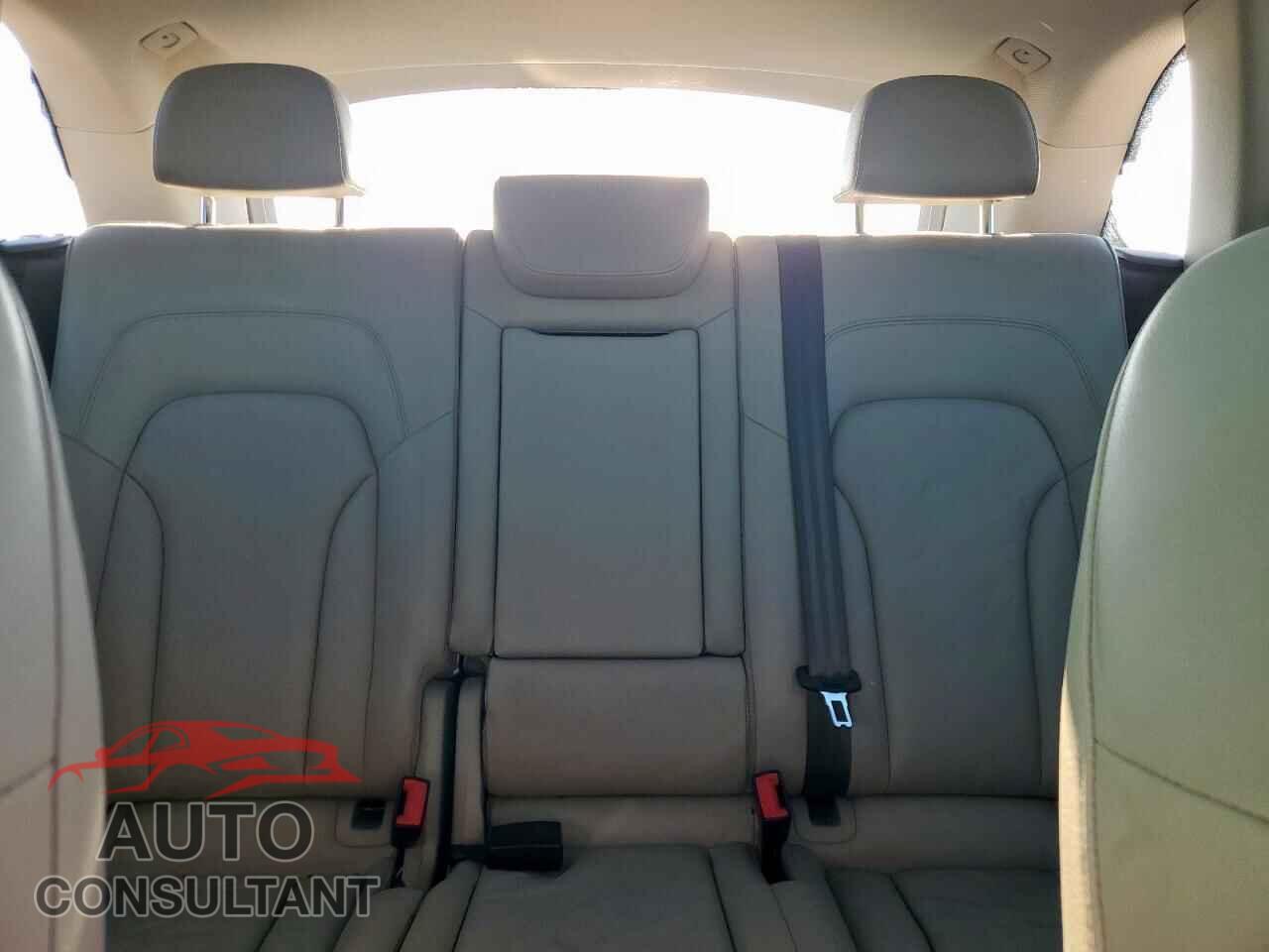 AUDI Q5 2012 - WA1DKAFP3CA127419