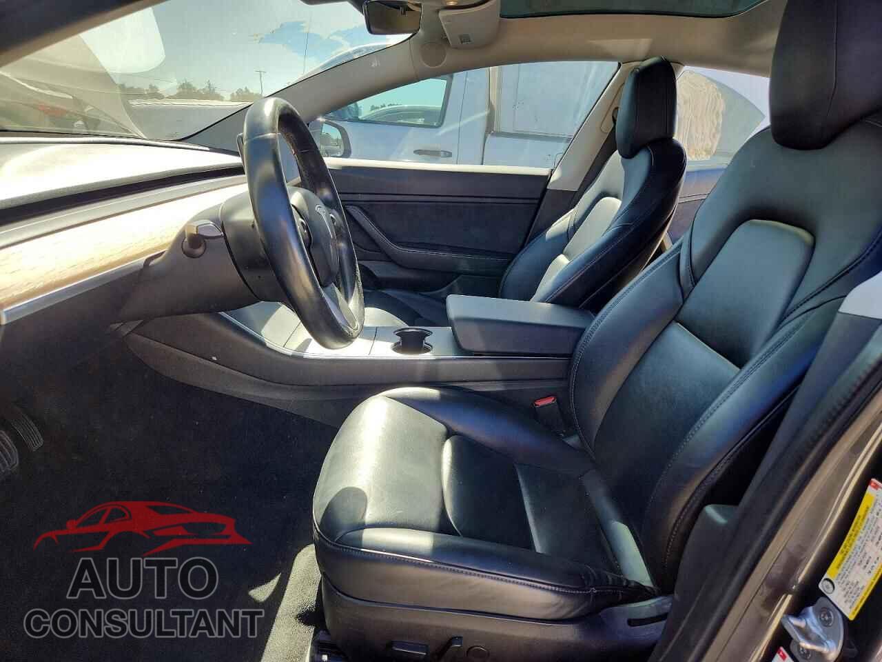 TESLA MODEL 3 2018 - 5YJ3E1EA7JF048300