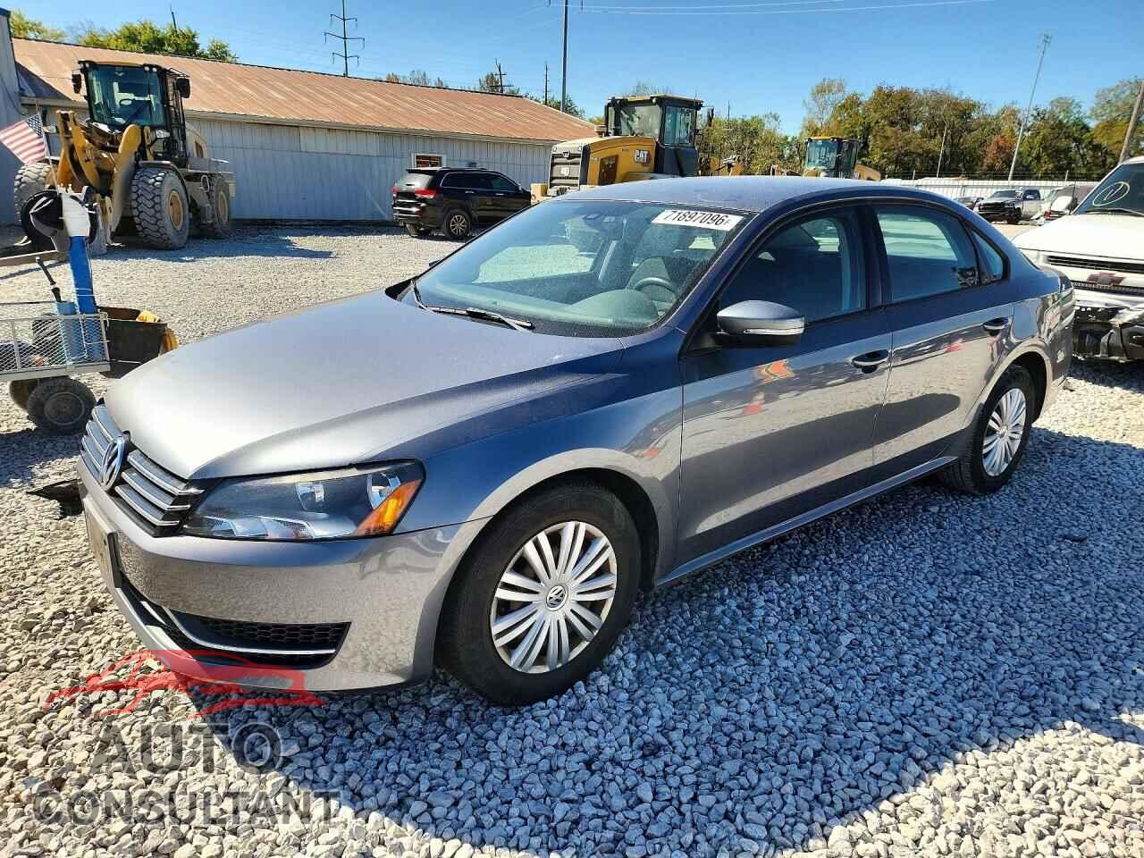VOLKSWAGEN PASSAT 2014 - 1VWAT7A34EC104572