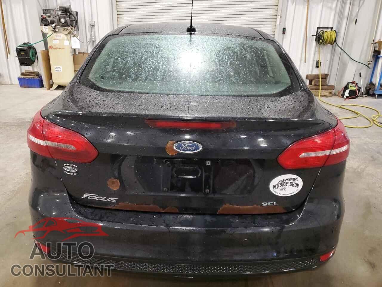 FORD FOCUS 2017 - 1FADP3H25HL231982