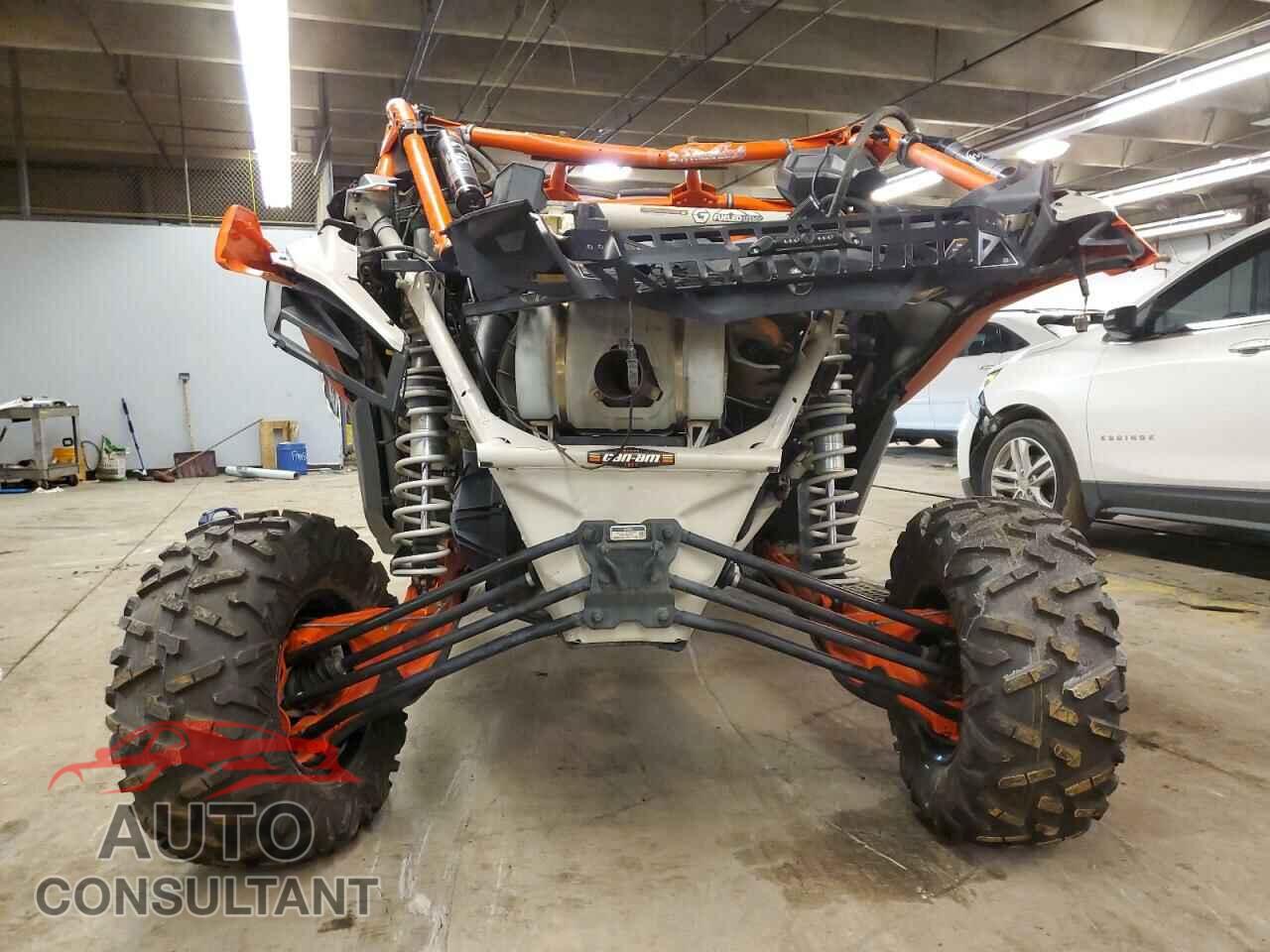 CAN-AM SIDEBYSIDE 2021 - 3JBVVAV45MK002336