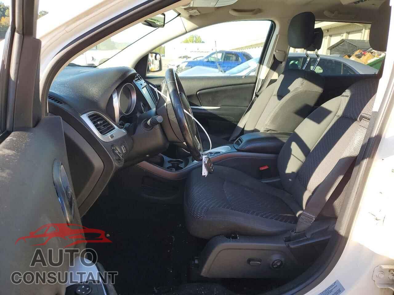 DODGE JOURNEY 2017 - 3C4PDCBG5HT705289