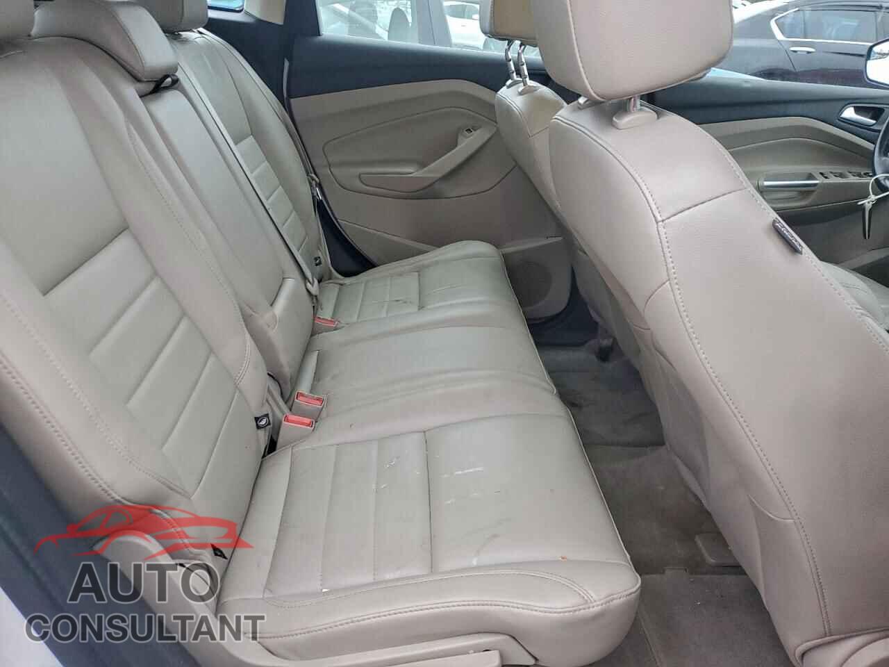 FORD CMAX 2015 - 1FADP5CU2FL119111