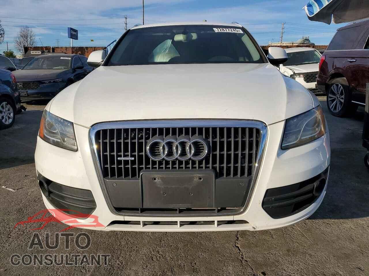 AUDI Q5 2012 - WA1LFAFP8CA117730