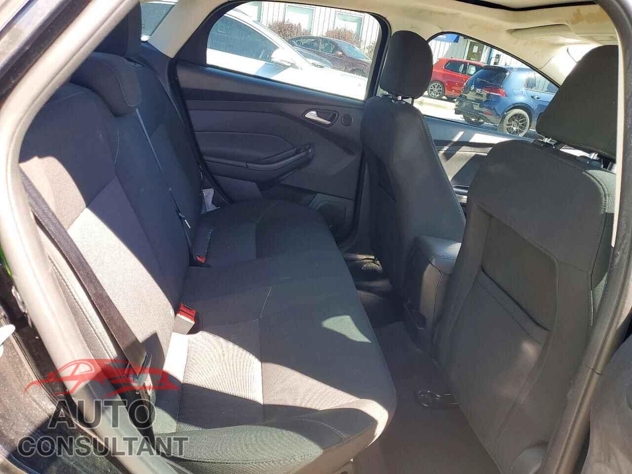FORD FOCUS 2017 - 1FADP3H29HL302858