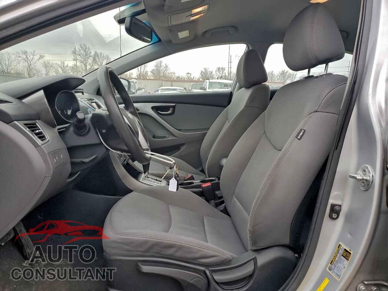 HYUNDAI ELANTRA 2012 - 5NPDH4AE9CH061981