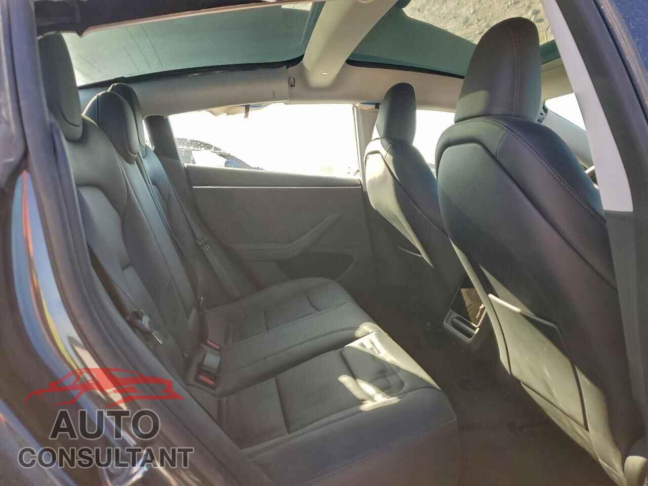 TESLA MODEL 3 2024 - 5YJ3E1EB4RF758730