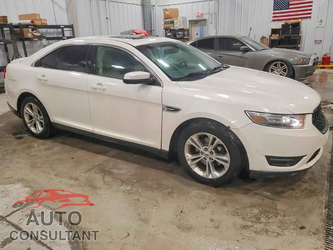FORD TAURUS 2013 - 1FAHP2E82DG166872