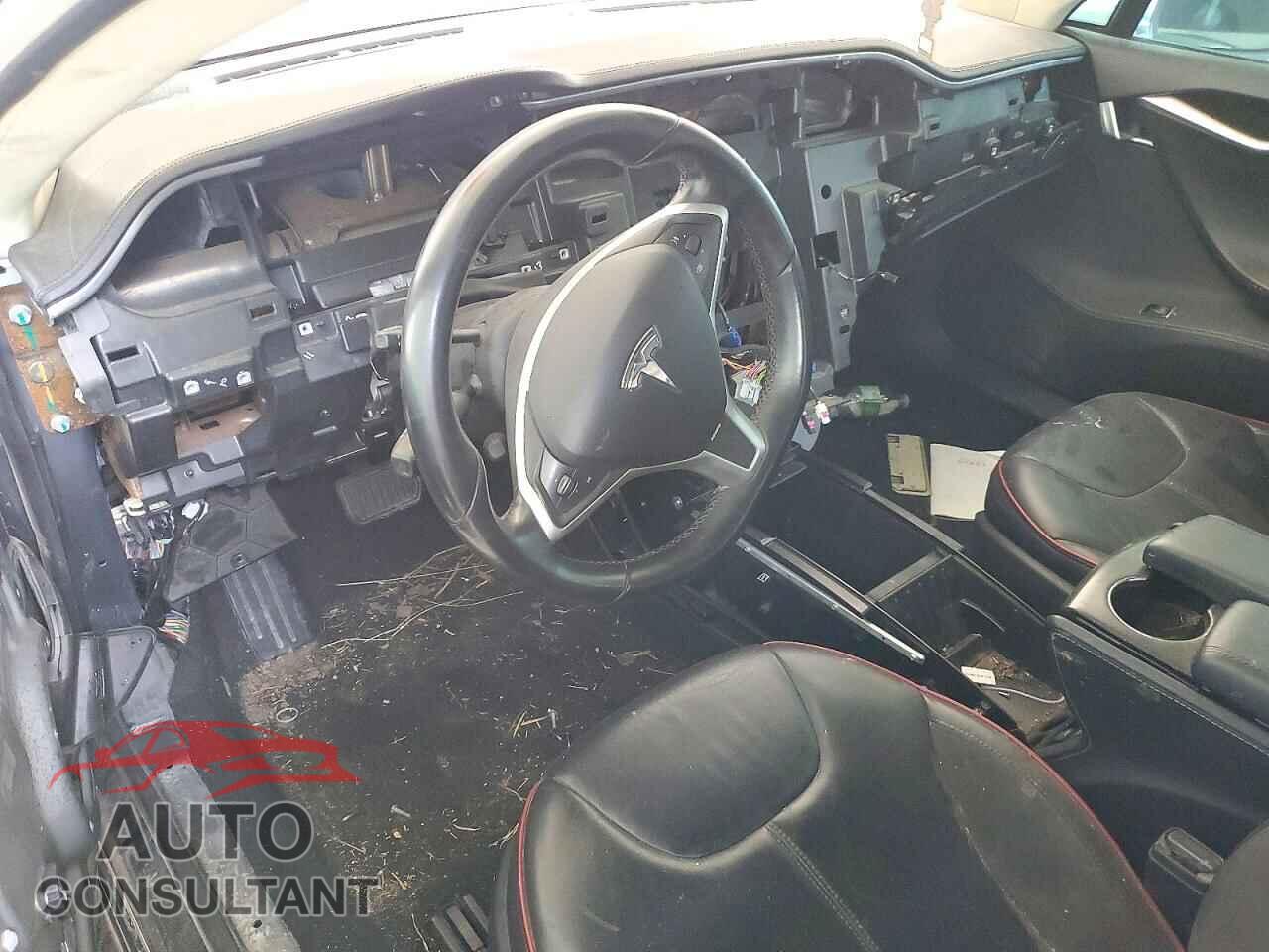 TESLA MODEL S 2013 - 5YJSA1CN9DFP27695