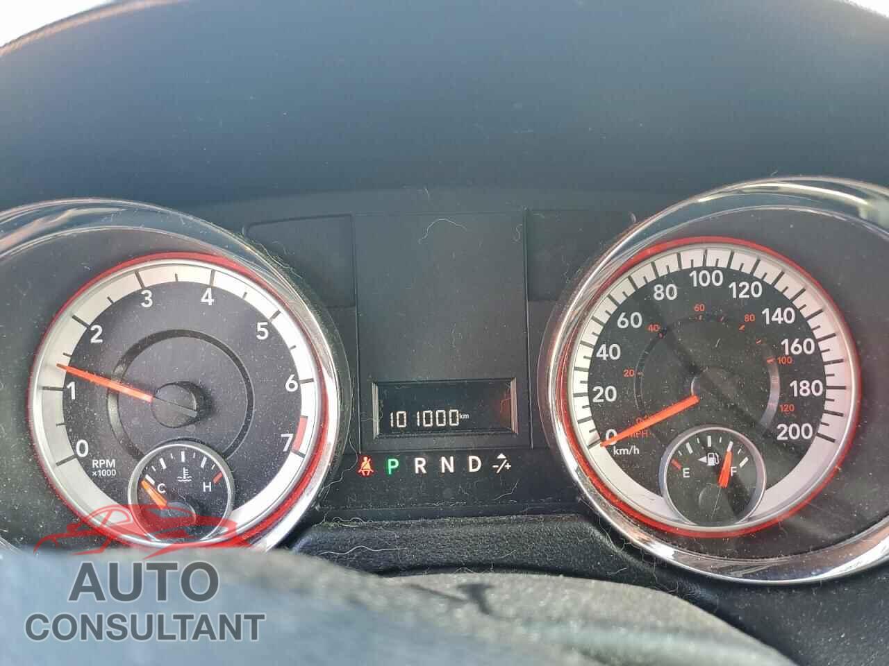 DODGE CARAVAN 2011 - 2D4RN4DG2BR778173