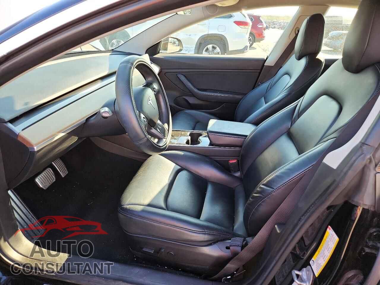 TESLA MODEL 3 2019 - 5YJ3E1EB2KF385483