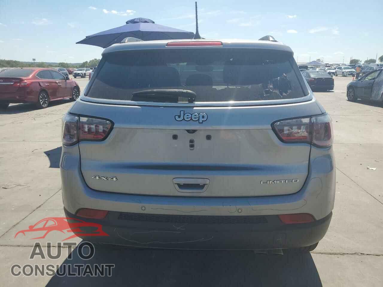 JEEP COMPASS 2021 - 3C4NJDCB8MT528028