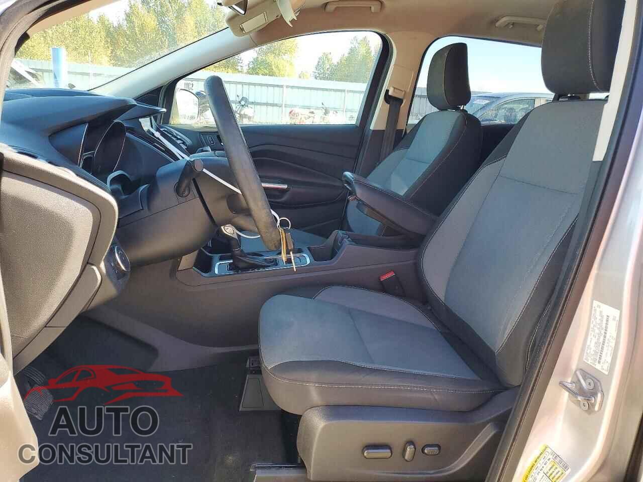 FORD ESCAPE 2018 - 1FMCU9GD0JUC35048