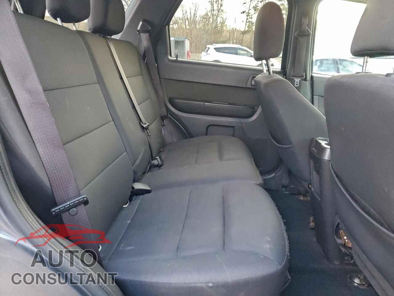 FORD ESCAPE 2011 - 1FMCU9D74BKC03036