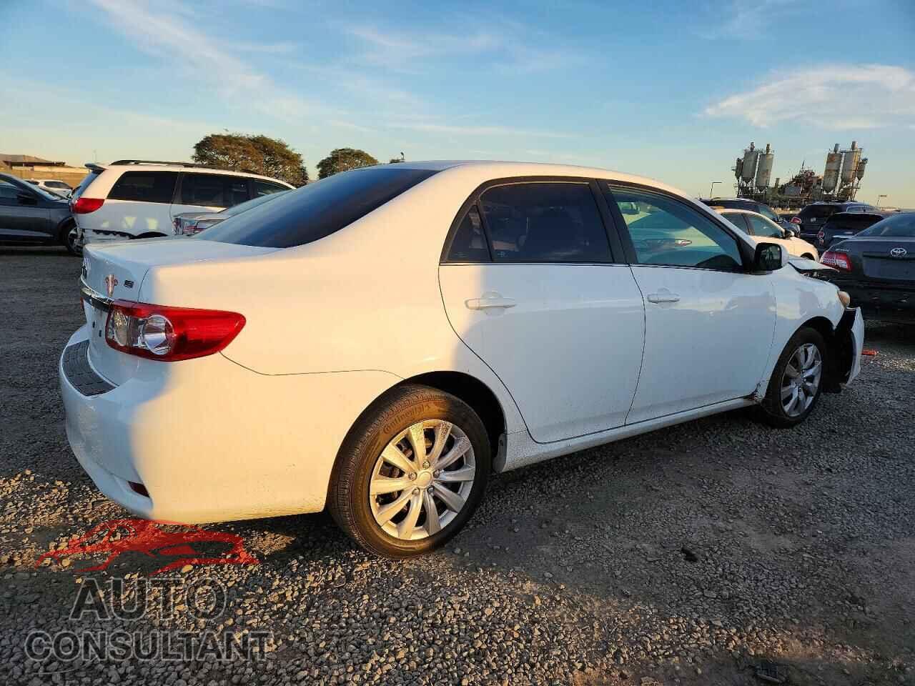 TOYOTA COROLLA 2013 - 5YFBU4EEXDP212201