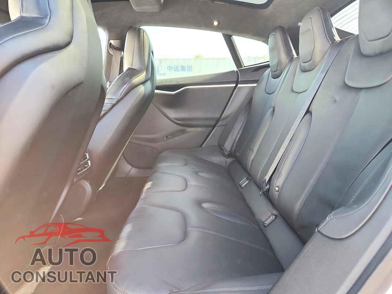 TESLA MODEL S 2015 - 5YJSA1E25FF116634