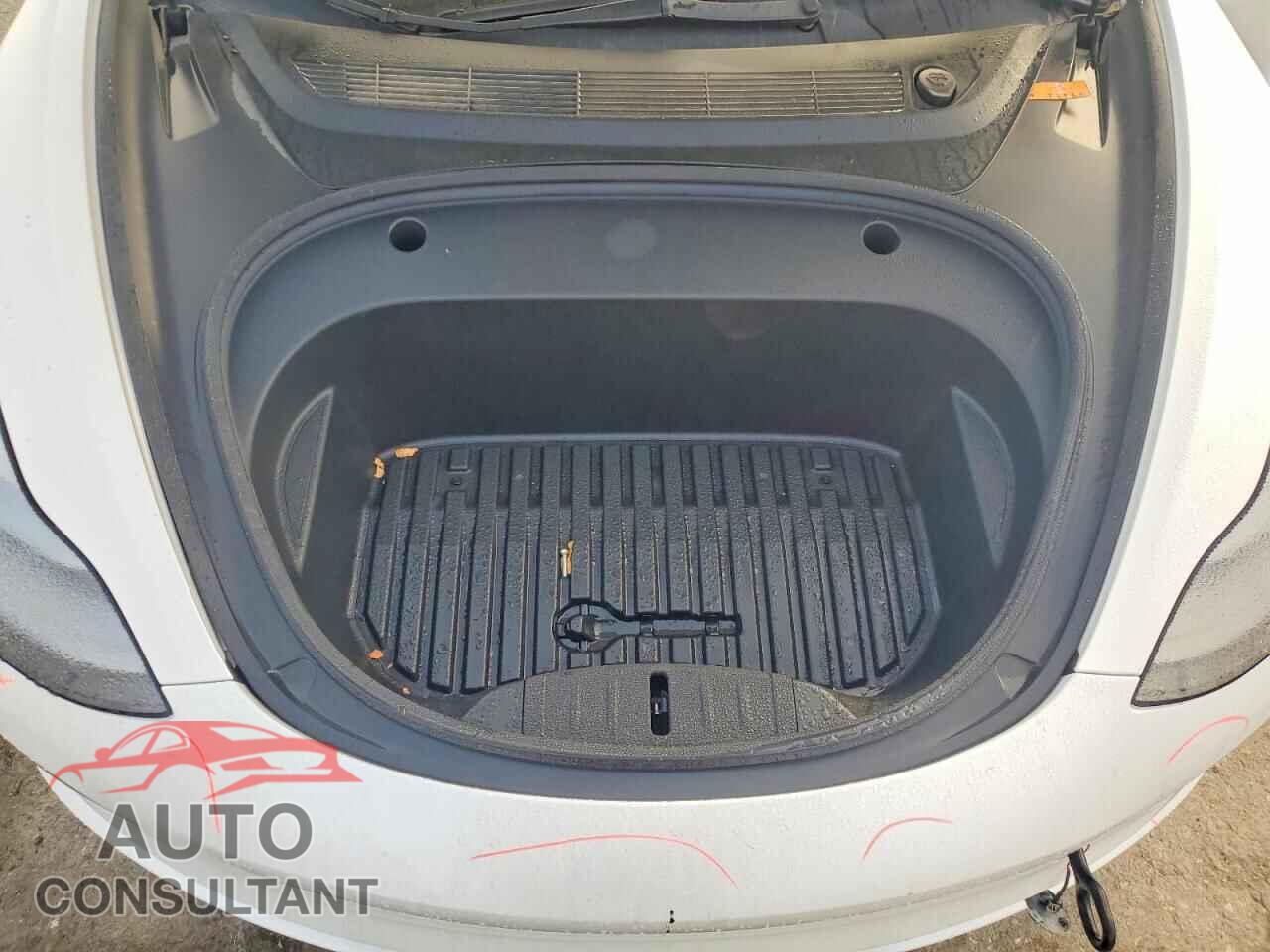 TESLA MODEL 3 2021 - 5YJ3E1EB0MF073407