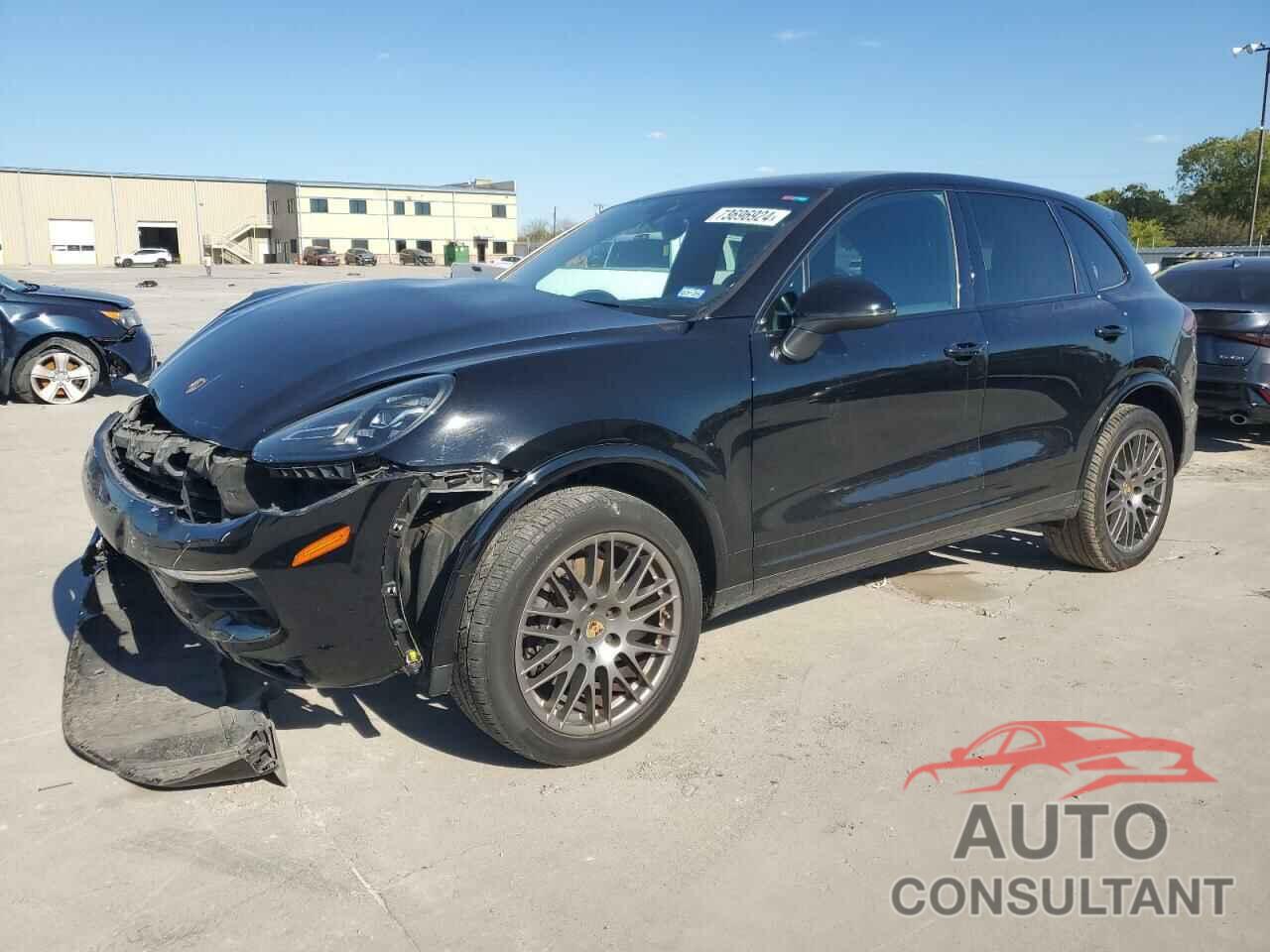 PORSCHE CAYENNE 2018 - WP1AA2A25JKA00836