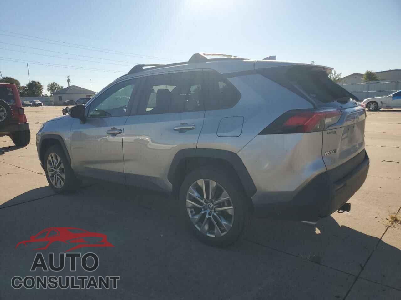 TOYOTA RAV4 2021 - 2T3C1RFV2MC112903
