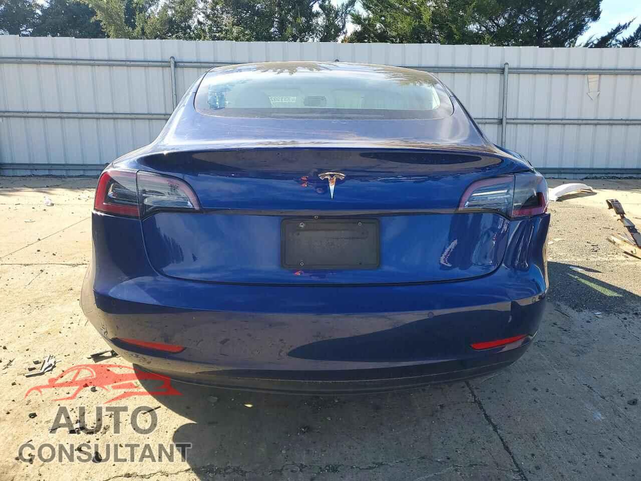 TESLA MODEL 3 2019 - 5YJ3E1EA6KF543069