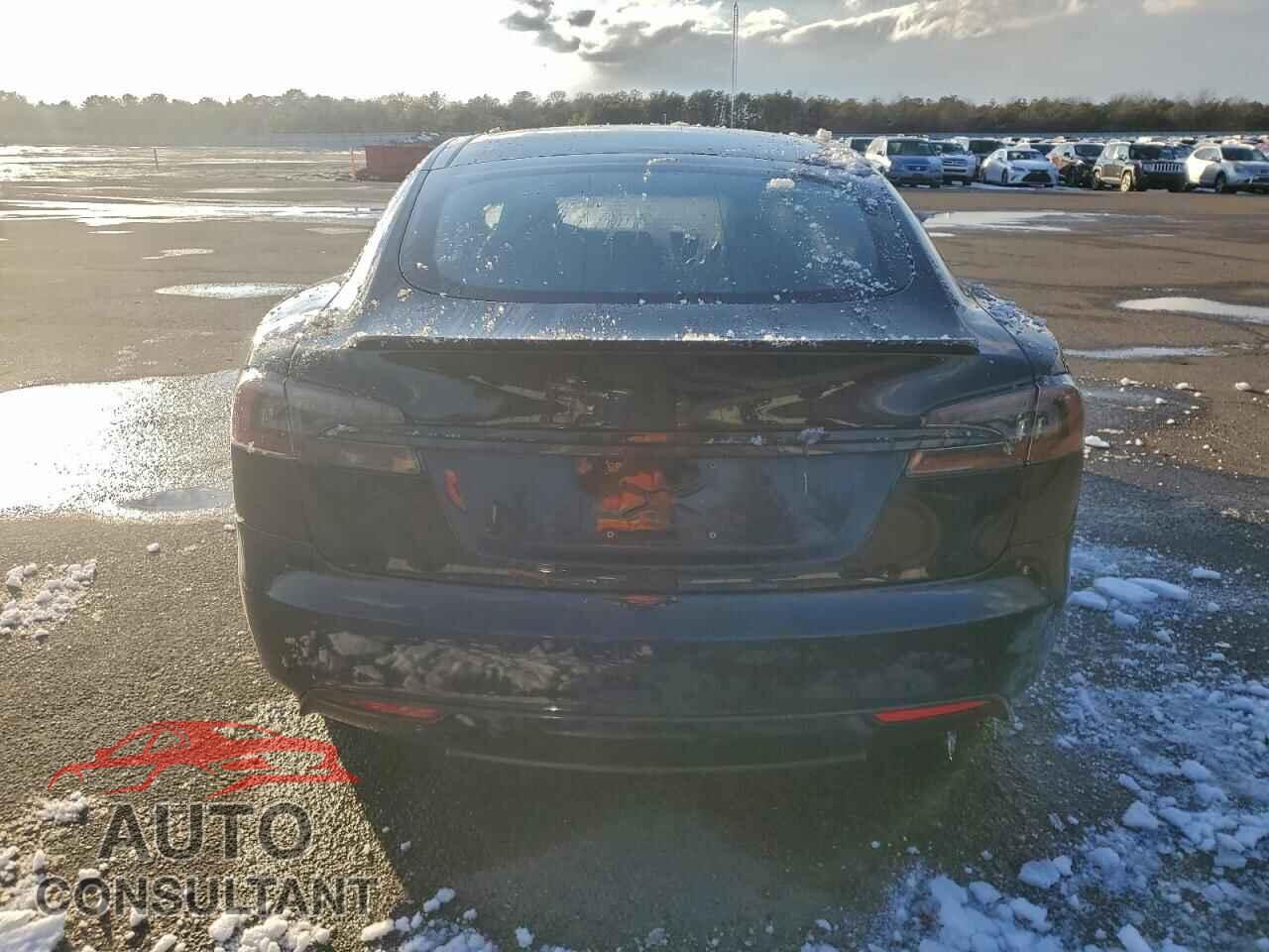 TESLA MODEL S 2014 - 5YJSA1H14EFP38367