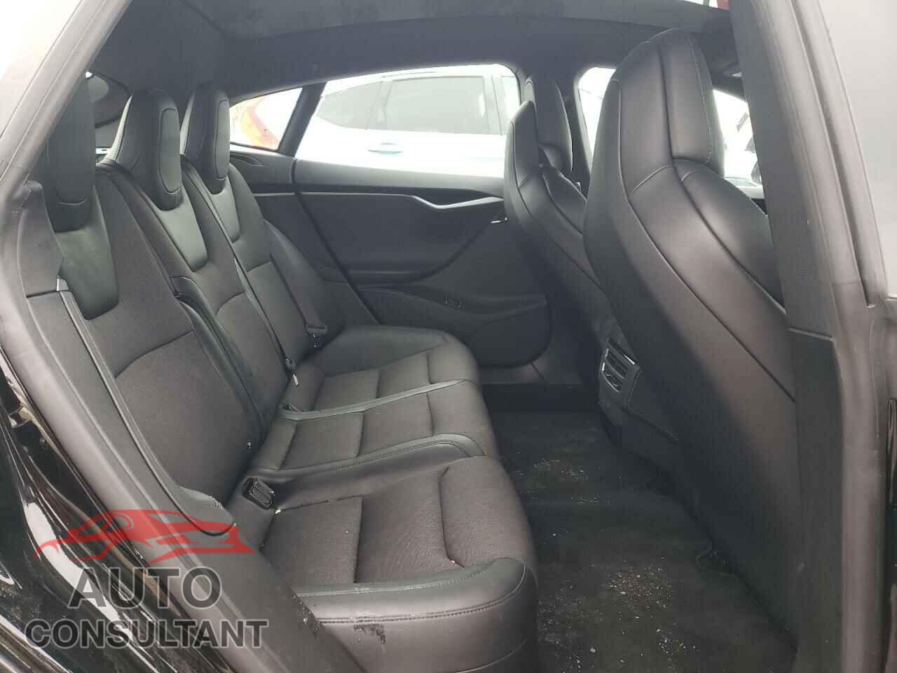 TESLA MODEL S 2018 - 5YJSA1E28JF269212