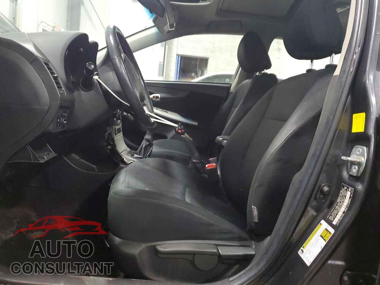 TOYOTA COROLLA 2010 - 2T1BU4EEXAC467958