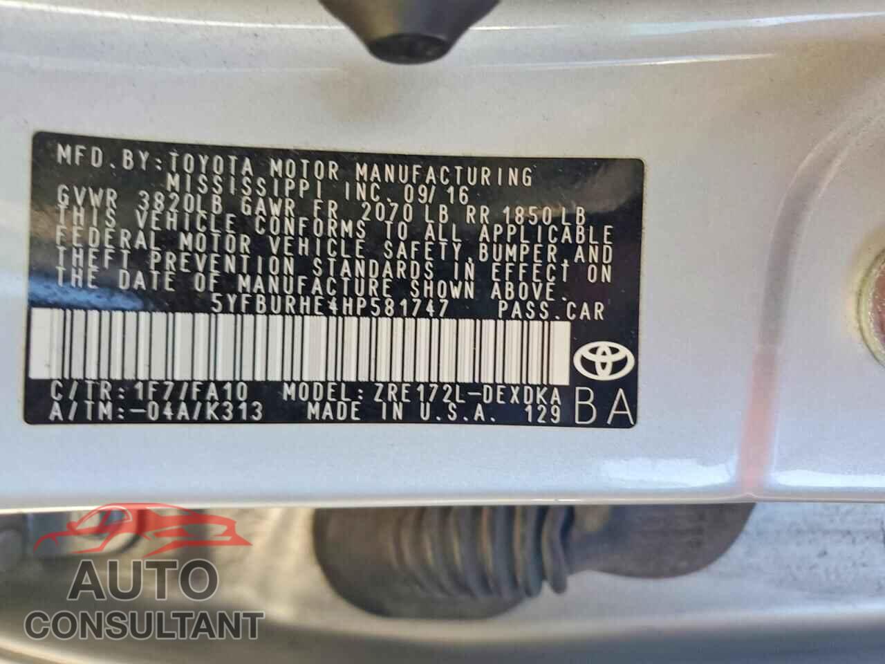 TOYOTA COROLLA 2017 - 5YFBURHE4HP581747