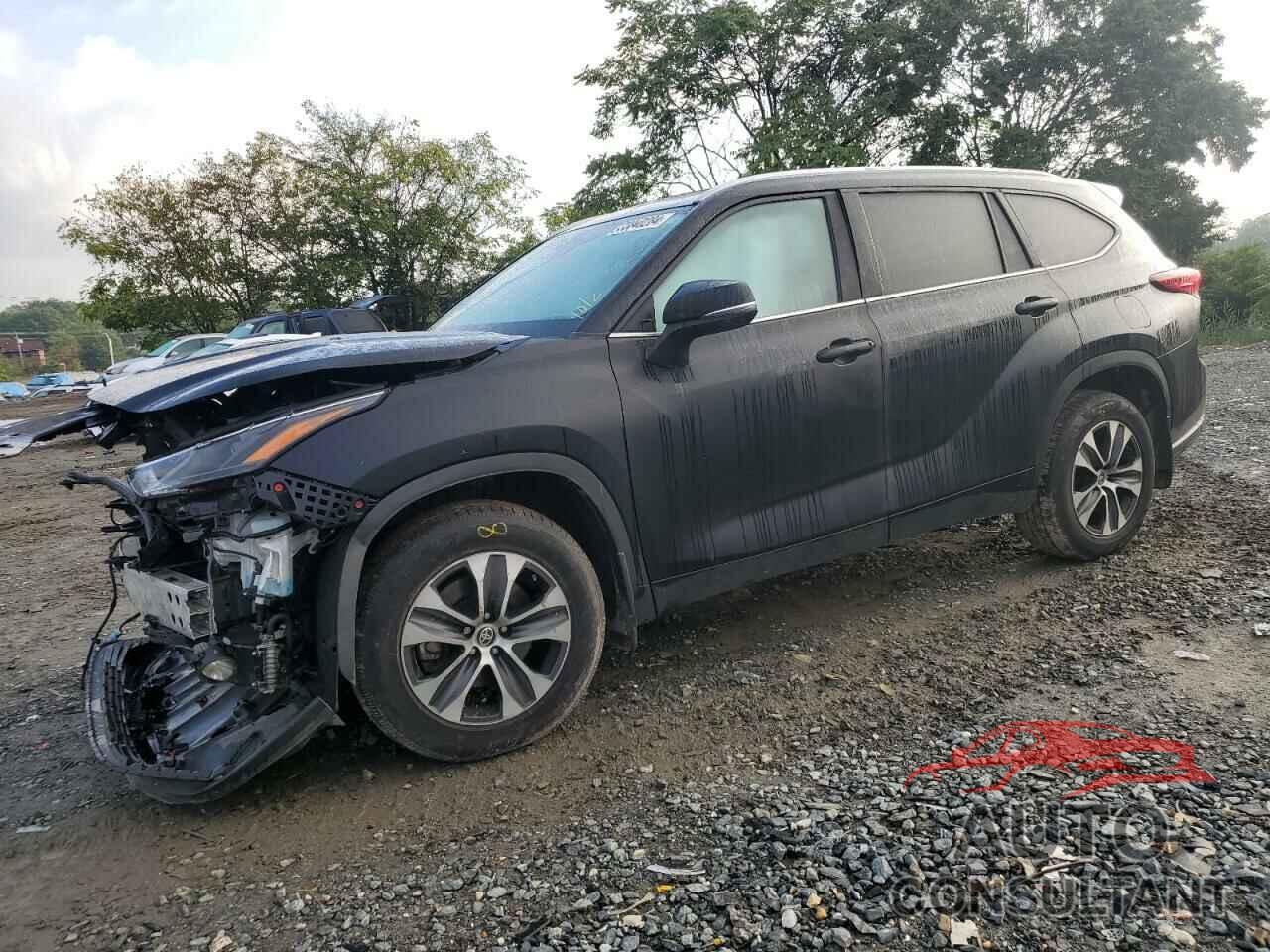 TOYOTA HIGHLANDER 2022 - 5TDHZRBH2NS176455