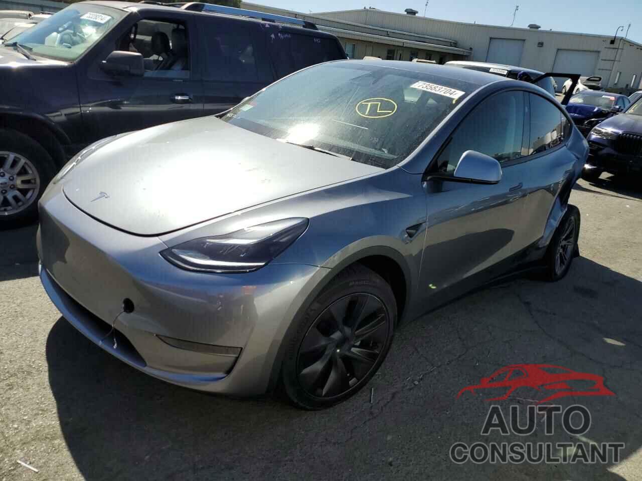 TESLA MODEL Y 2024 - 7SAYGDED8RF195669