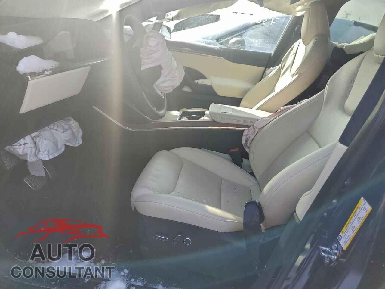 TESLA MODEL X 2024 - 7SAXCBE55RF435183