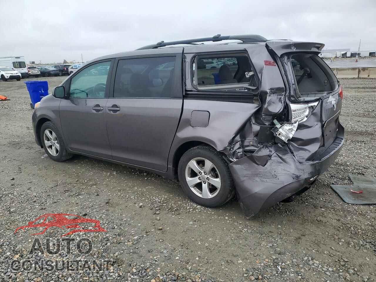 TOYOTA SIENNA 2011 - 5TDKK3DC7BS037006