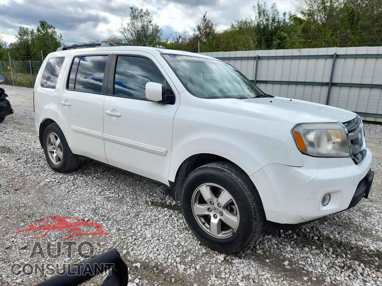 HONDA PILOT 2011 - 5FNYF3H66BB053253
