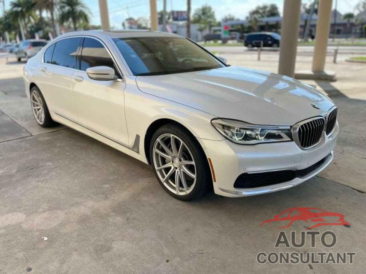 BMW 7 SERIES 2019 - WBA7F0C50KGM24418