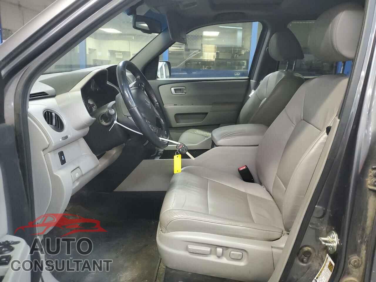 HONDA PILOT 2015 - 5FNYF4H57FB007370