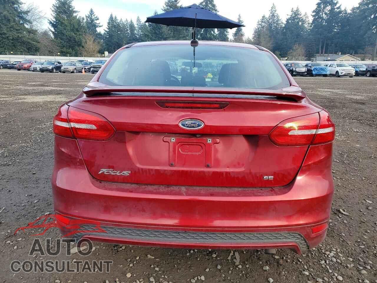 FORD FOCUS 2015 - 1FADP3F24FL211366